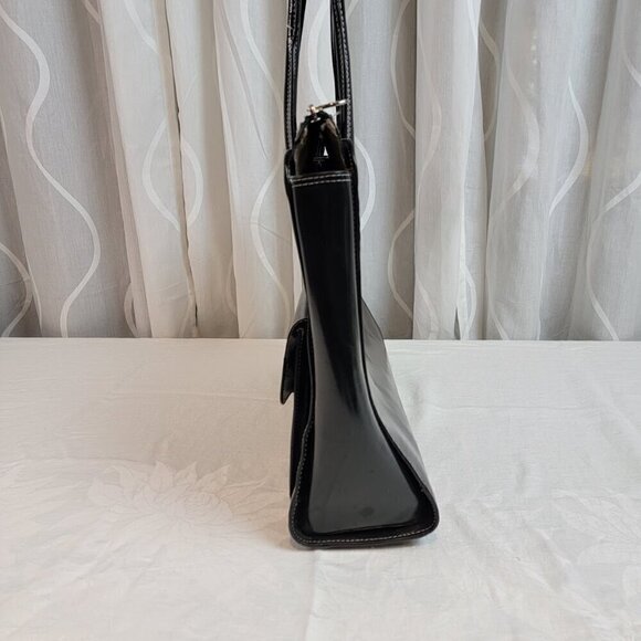 McKlein Verona Leather Laptop Briefcase - Picture 6 of 14